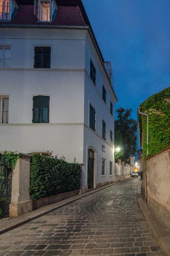 Old Town Tale Apartamento Zagreb Exterior foto